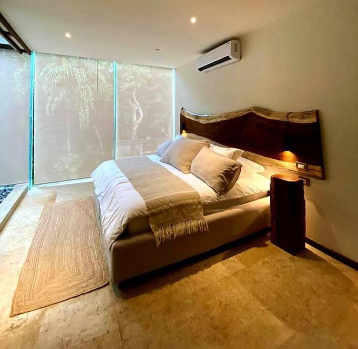 Toh, Riviera Maya Villa