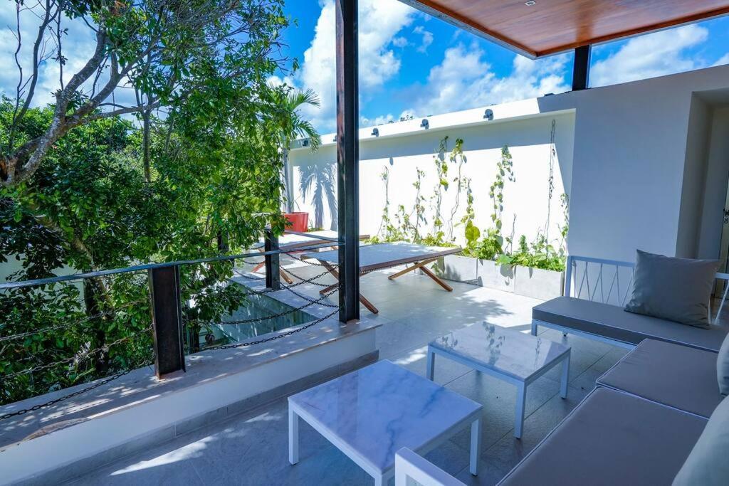 Toh, Riviera Maya Villa